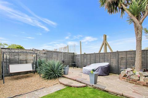 3 bedroom end of terrace house for sale, Hamilton Close, Worthing BN14 8LW