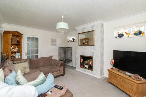 3 bedroom semi-detached house for sale, Gainsborough Drive, Herne Bay, CT6