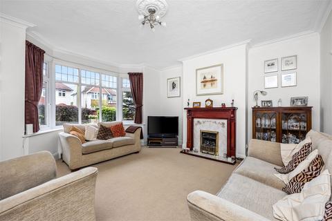 4 bedroom semi-detached house for sale, Loxwood Avenue, Worthing BN14 7QZ