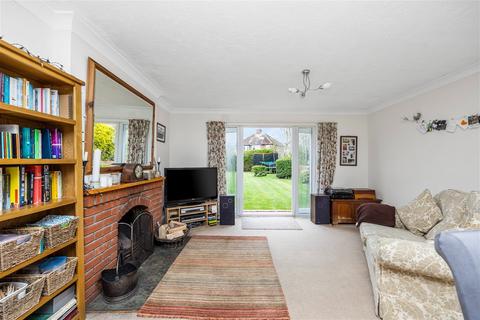 4 bedroom semi-detached house for sale, Loxwood Avenue, Worthing BN14 7QZ