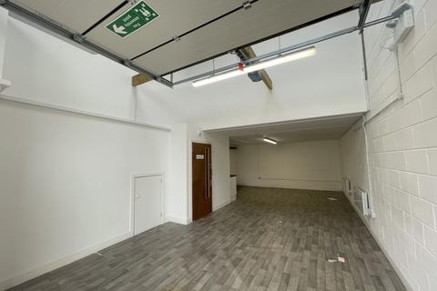 Industrial unit to rent, Ross Way, Folkestone, CT20