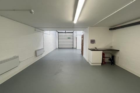 Industrial unit to rent, Ross Way, Folkestone, CT20