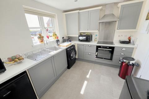 2 bedroom flat for sale, Hawks Edge, West Moor, Newcastle upon Tyne, Tyne and Wear, NE12 7DR