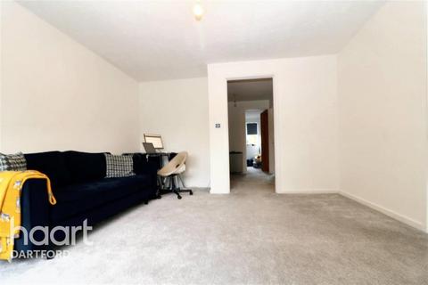 2 bedroom flat to rent, Sycamore Court, DA9
