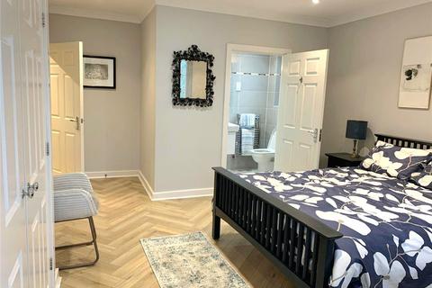 23 Lakeside Drive, Chobham, Woking, GU24 8BD