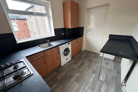 2 bedroom flat to rent, Silkeys Lane, North Shields, NE29 0JT