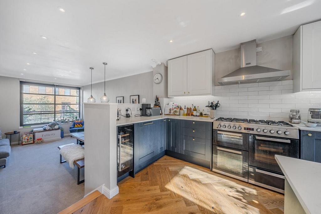 Plover Way, Surrey Quays 4 bed terraced house for sale £1,000,000