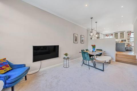 6 Plover Way, London, SE16 7TT