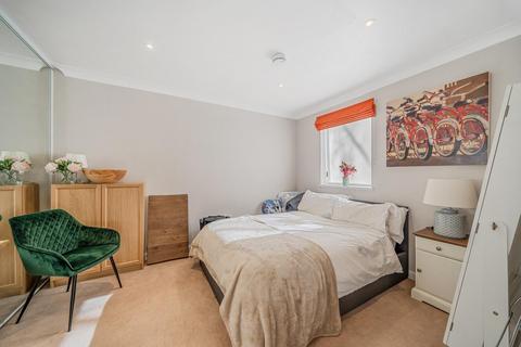 6 Plover Way, London, SE16 7TT