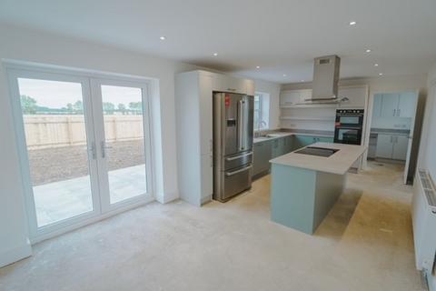4 bedroom detached house for sale, Strawberry Fields, Keyingham, Hull, HU12 9RX