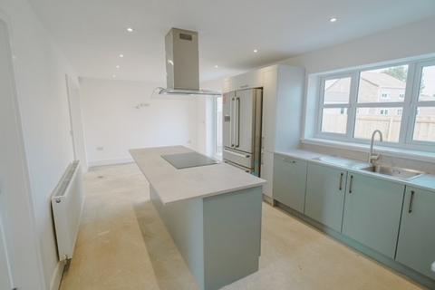 4 bedroom detached house for sale, Strawberry Fields, Keyingham, Hull, HU12 9RX