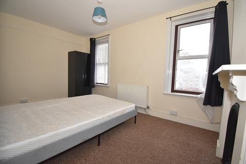 2 bedroom end of terrace house for sale, Taddiforde Road, St Davids, Exeter, EX4