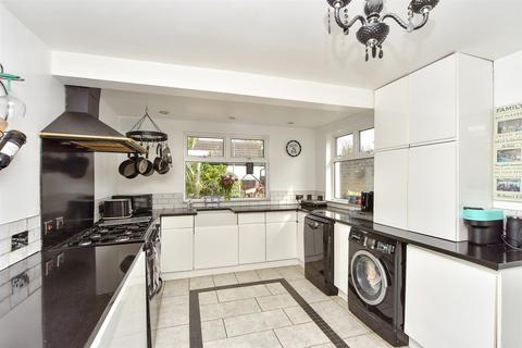 4 bedroom end of terrace house for sale, Jersey Road, Strood, Rochester, Kent