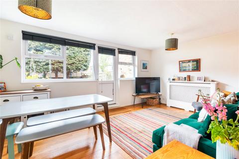 3 bedroom ground floor flat for sale, Friar Mews, West Norwood, London, SE27