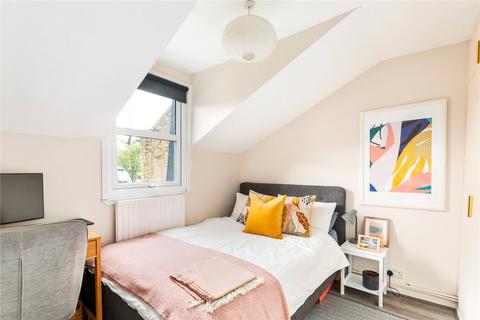 3 bedroom ground floor flat for sale, Friar Mews, West Norwood, London, SE27