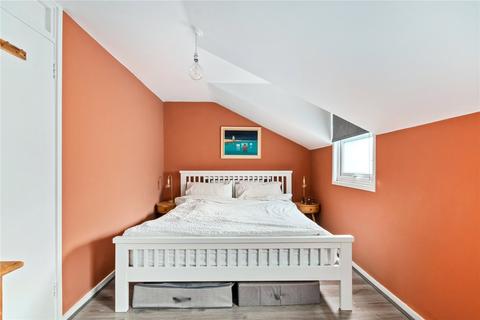 3 bedroom maisonette for sale, Friar Mews, West Norwood, London, SE27