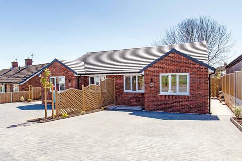 2 bedroom semi-detached bungalow for sale, Wood Avenue, Creswell, S80