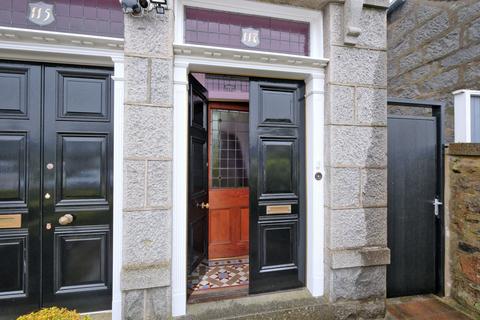3 bedroom flat for sale, Cromwell Road, The West End, Aberdeen, AB15