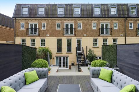 4 bedroom terraced house for sale, Haines Court, Weybridge, Surrey, KT13