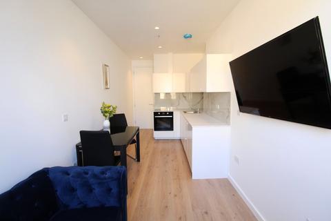1 bedroom flat to rent, 91A, Whitechapel High Street, London, E1