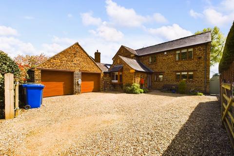 4 bedroom detached house for sale, Adstone, Towcester, NN12