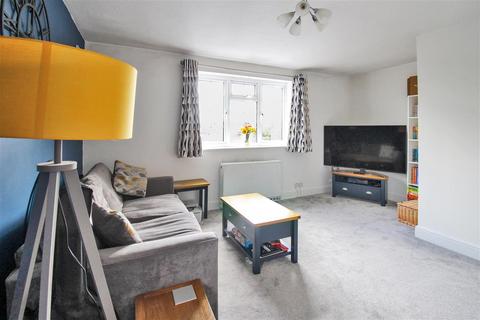 1 bedroom flat for sale, Forest Road, Bordon