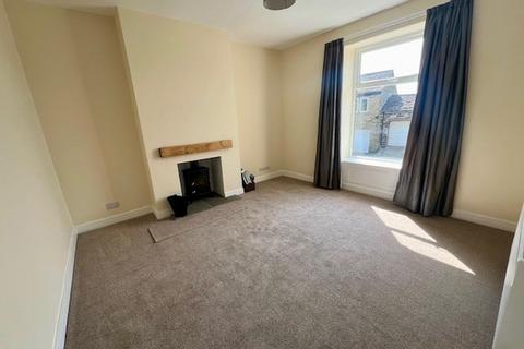 3 bedroom terraced house for sale, Rochdale Road, Greetland HX4