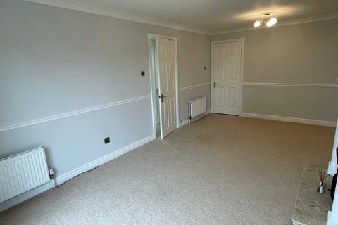 2 bedroom bungalow to rent, Holme Field, Ossett, Wakefield, WF5