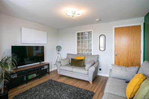 2 bedroom flat for sale, Bittern Court, Dunfermline, KY11