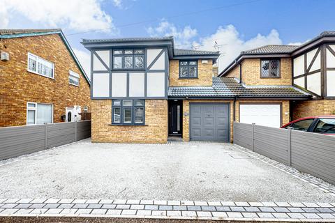 4 bedroom link detached house for sale, Bellhouse Lane, Leigh-on-sea, SS9
