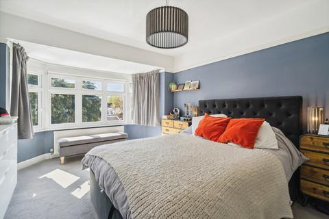 32 Mount View, Rickmansworth, WD3 7AY