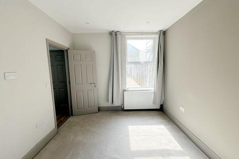 5 bedroom semi-detached house for sale, 60 Dogsthorpe Road, Peterborough, Cambridgeshire, PE1 3AF