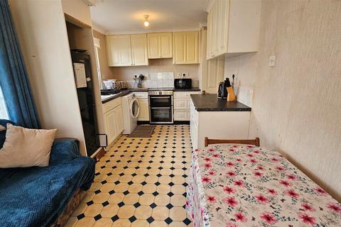 2 bedroom park home for sale, London Road, West Kingsdown, Kent
