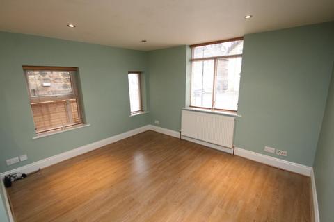 1 bedroom flat to rent, Valley Drive, Harrogate, North Yorkshire, UK, HG2