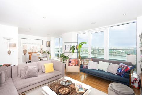 2 bedroom penthouse for sale, Adriatic Apartments, 20 Western Gateway, London, E16
