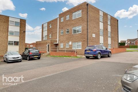 12, Westfield Court Handcross Road, Luton, LU2 8DW