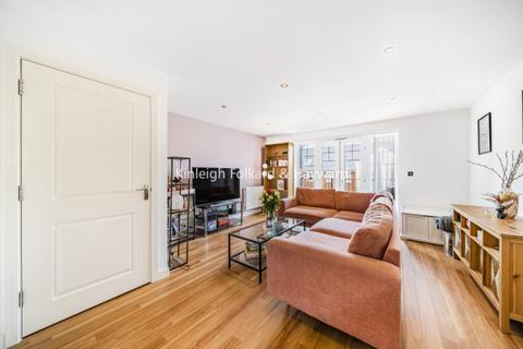 2 bedroom apartment to rent, Wells View Bromley BR2