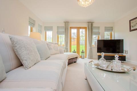 14 Parsonage Croft, Etchingham, TN19 7BY