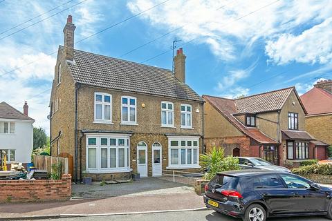 4 bedroom semi-detached house to rent, Borden Lane, Sittingbourne, Kent, ME10