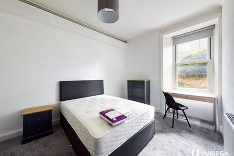 3 bedroom flat to rent, Parsons Green Terrace, Meadowbank, Edinburgh, EH8
