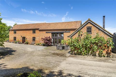 5 bedroom equestrian property for sale, Weedon, Buckinghamshire