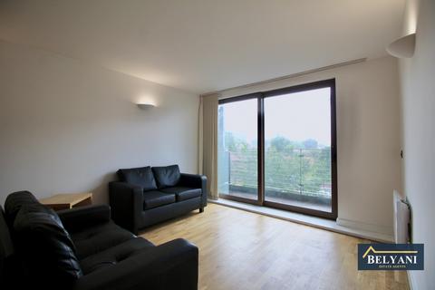 2 bedroom flat to rent, Fernie Street, Manchester M4