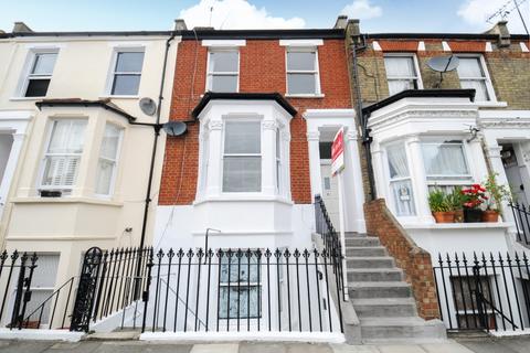 1 bedroom flat to rent, Halford Road Fulham SW6