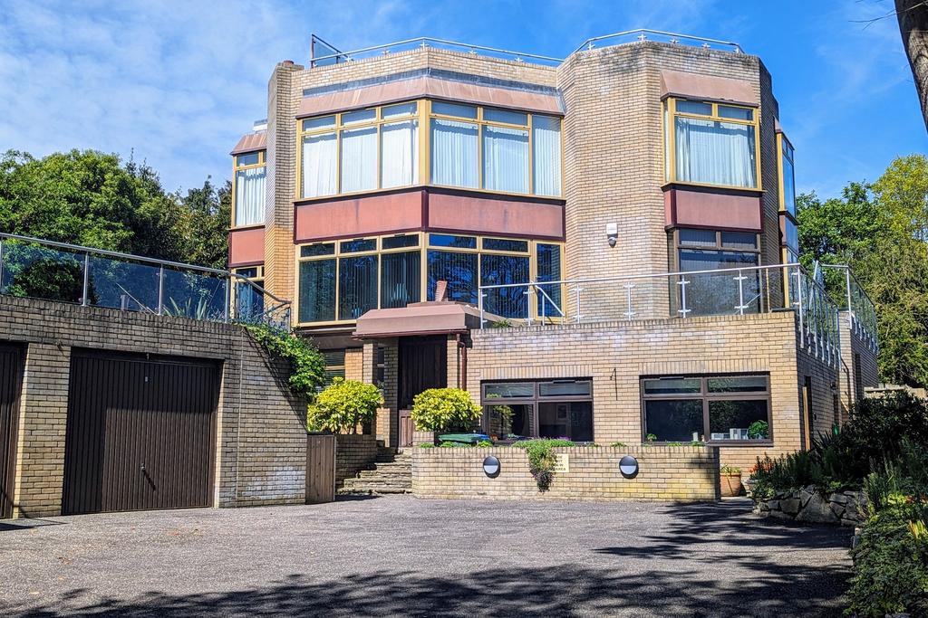 EAST STREET, FAREHAM 2 bed apartment for sale £399,000