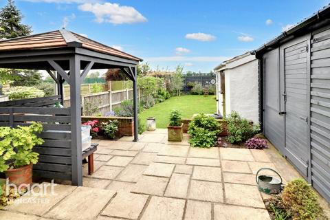 18 Tenter Balk Lane, Adwick Le Street, Doncaster, DN6 7EF
