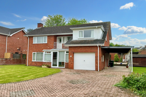 2 Stopford Close, Hereford, HR1 1TW