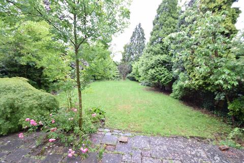 2 Chatsworth Road, London, W5 3DB