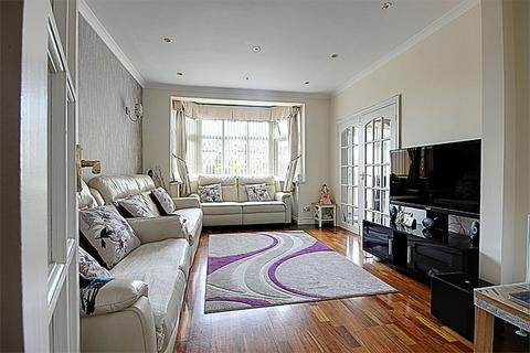 4 bedroom semi-detached house to rent, Fillebrook avenue, ENFIELD, Greater London, EN1