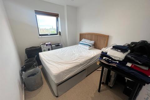 2 bedroom apartment to rent, Ocean Way, Southampton SO14