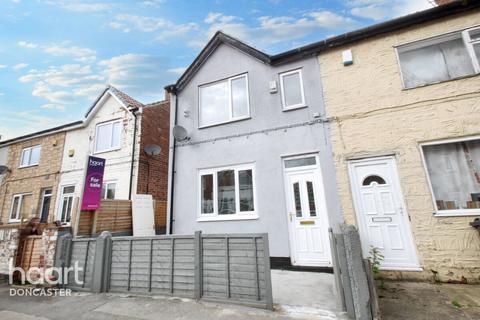 3 bedroom end of terrace house for sale, Staveley Street, Doncaster